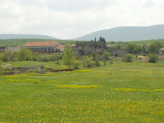 Pogled s groblja na &Scaron;kolu